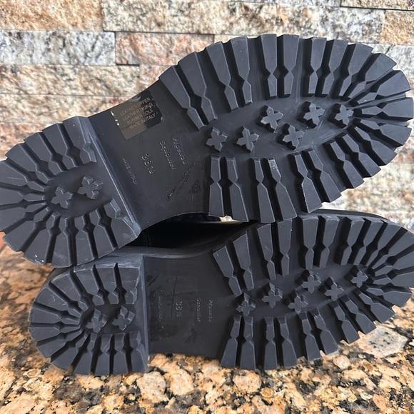 $1100 PROENZA SCHOULER SHEARLING LUG SOLE ANKLE BOOT BLACK LEATHER - Picture 9 of 9